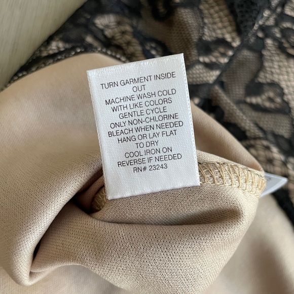 NEW YORK AND COMPANY - EUC black lace top size SMALL - Picture 8 of 13